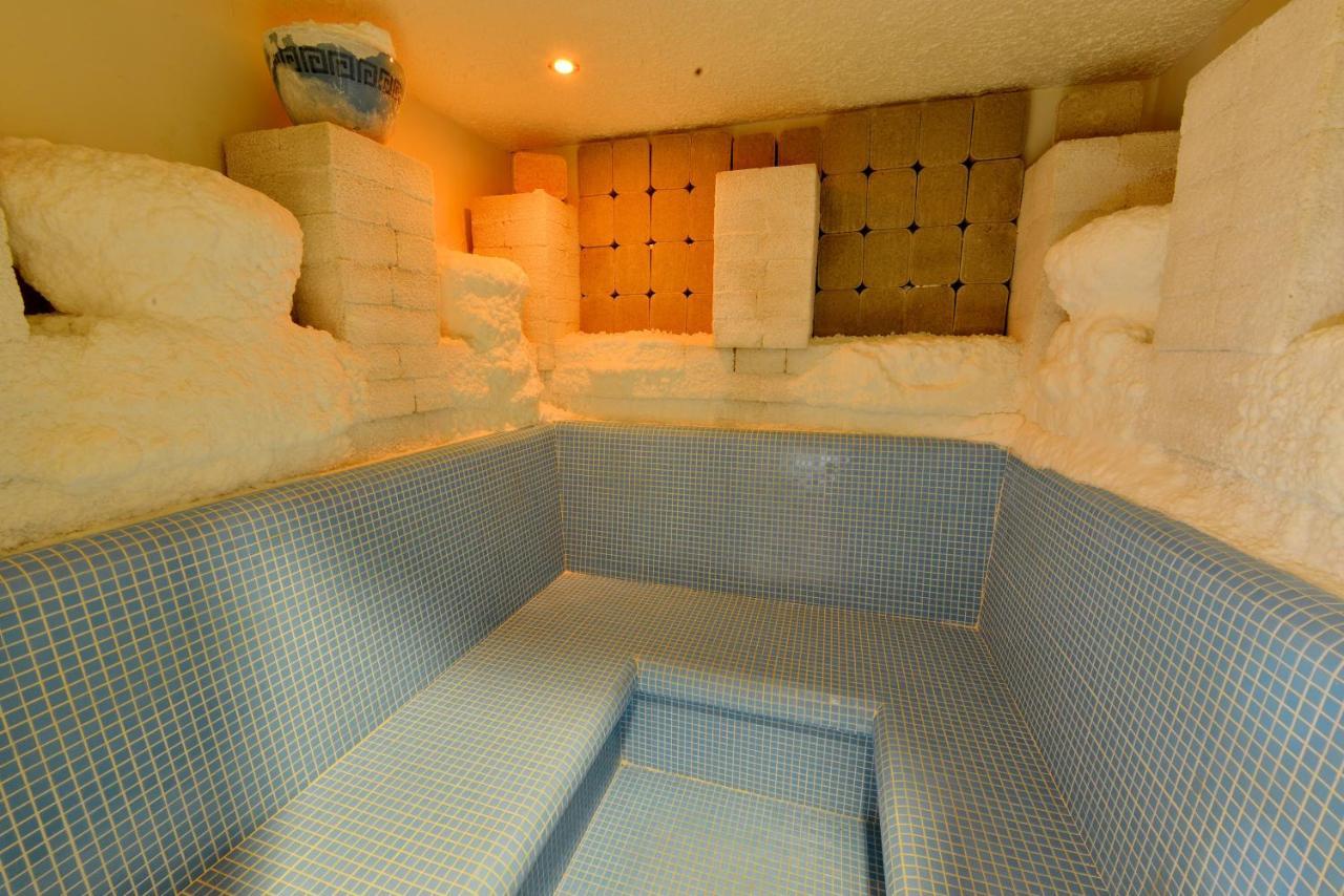 Hotel Irottkoe Кесег Екстер'єр фото